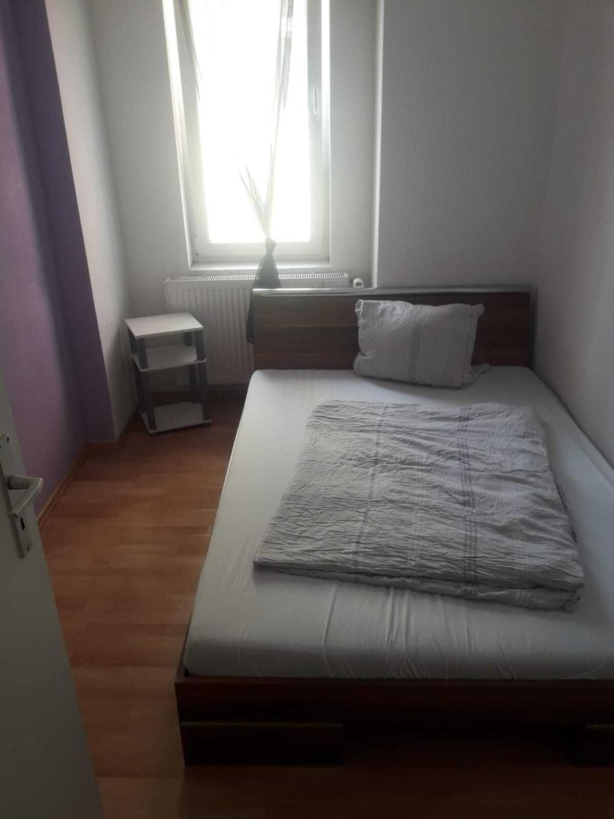 Hostel Im Medizinerviertel Halle  Room photo