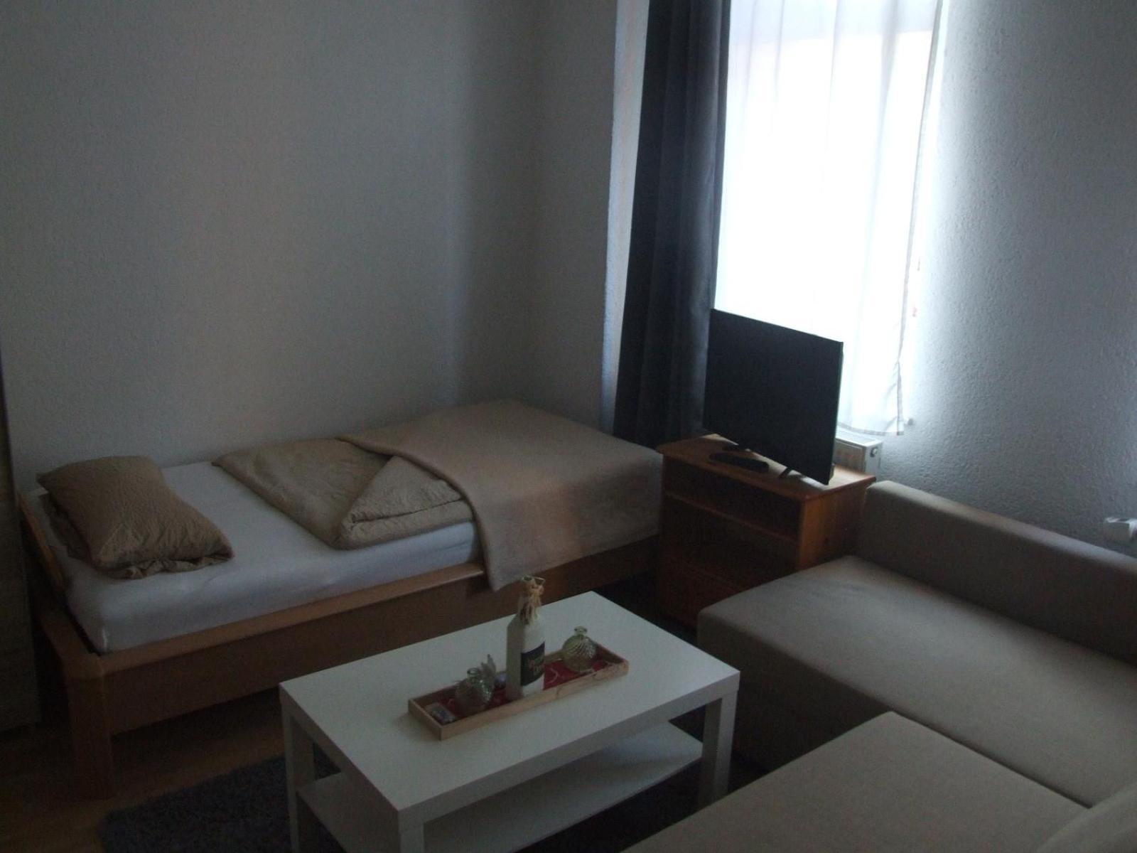 Hostel Im Medizinerviertel Halle  Room photo