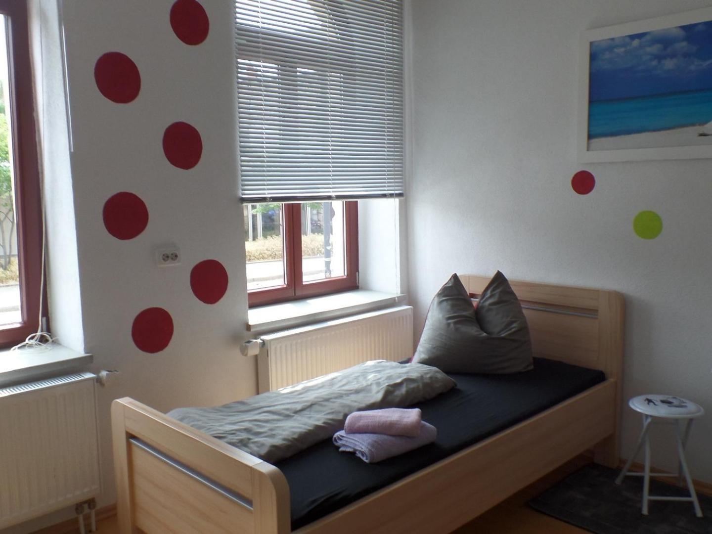 Hostel Im Medizinerviertel Halle  Room photo